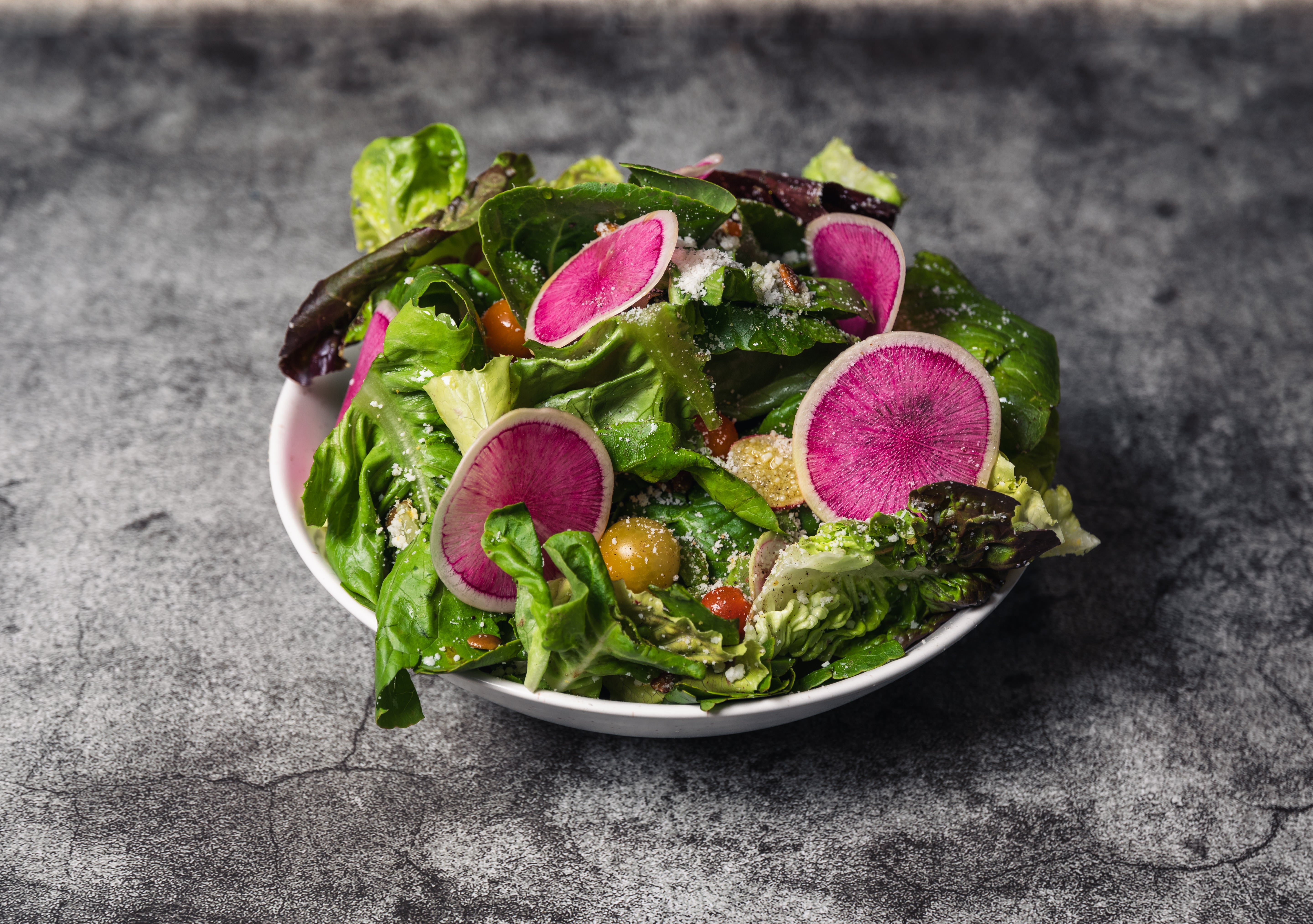 We include a fresh salad every week from Finley Farms, local LA farms, organic lettuces, house made dressing no seed oils 